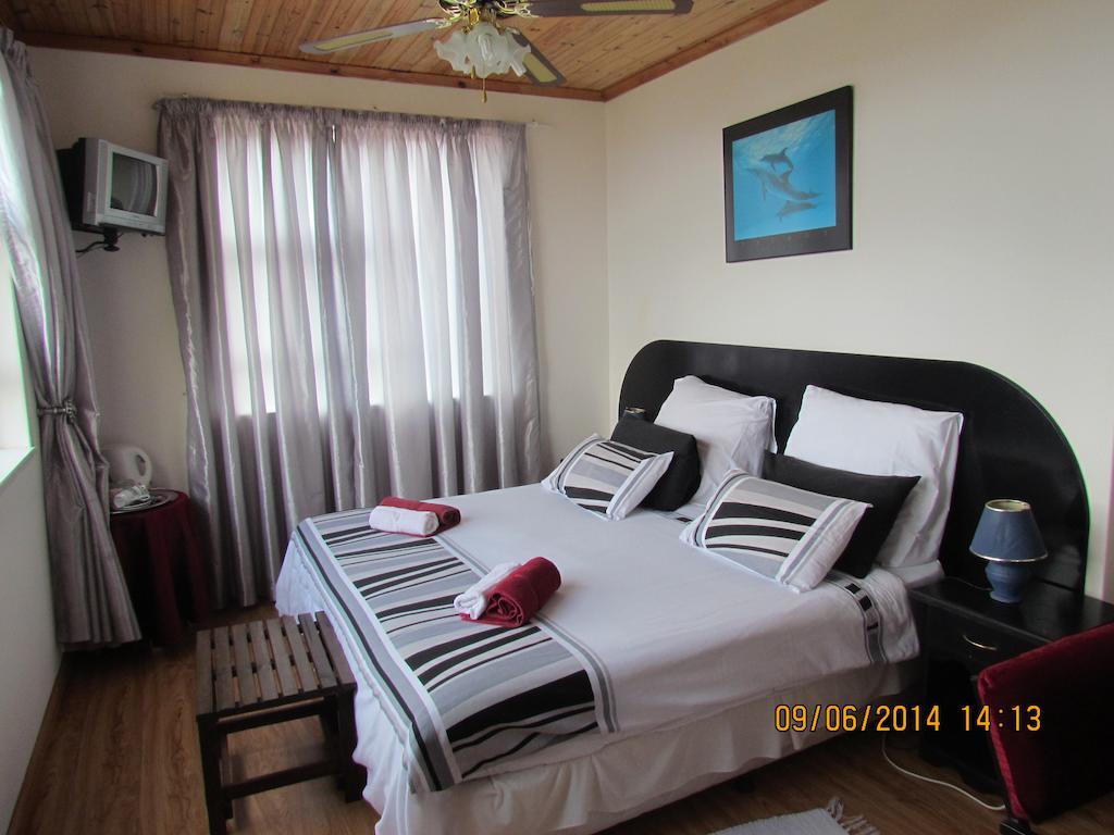 Blue Horizon Bay Guest House Van Stadensriviermond Rum bild